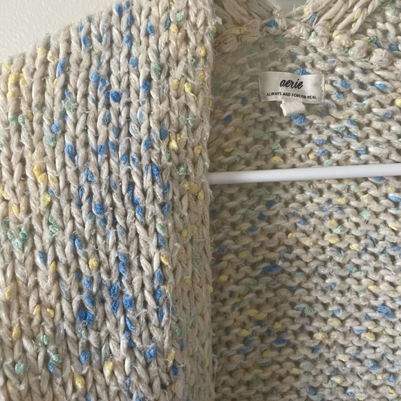 Coastal girl tops bundle - Picture 3 of 11